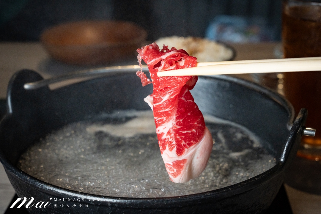 【桃園藝文美食】食鍋性也 藝文店～桃園藝文特區精緻火鍋吃到飽，359元起蔬菜吧、飲料、主食通通無限供應！再加239還能肉品無限吃