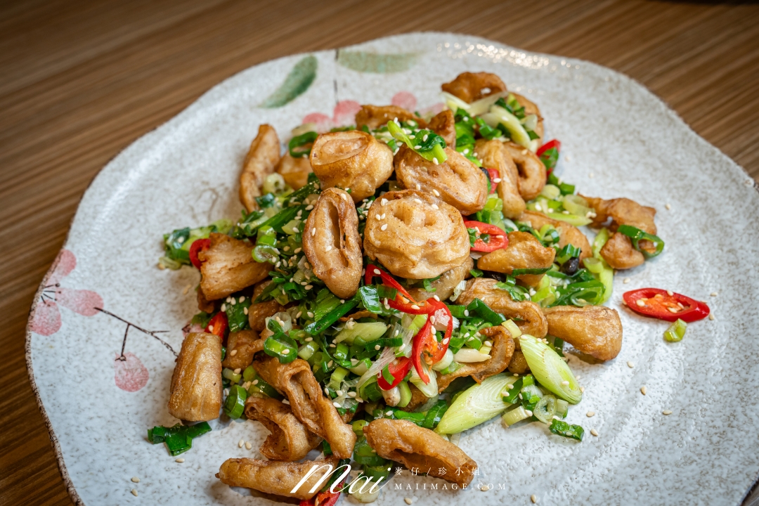 【台北美食】新韓館韓式燒烤～中山區必吃老字號韓式料理，2026母親節聚餐推薦餐廳、捷運中山國中站美食