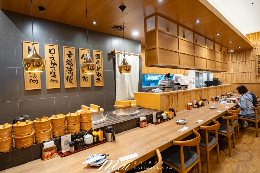 【桃園美食】靜岡勝政豬排大江店~2026大江購物中心排隊名店,全新推出三人套餐更超值。 【桃園美食】靜岡勝政豬排大江店~2026大江購物中心排隊名店,全新推出三人套餐更超值。