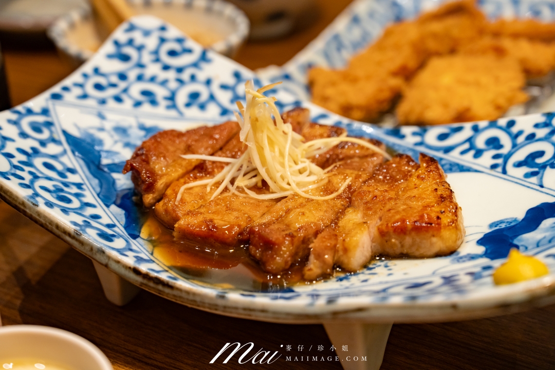 【桃園美食】靜岡勝政豬排大江店~2026大江購物中心排隊名店,全新推出三人套餐更超值。 【桃園美食】靜岡勝政豬排大江店~2026大江購物中心排隊名店,全新推出三人套餐更超值。