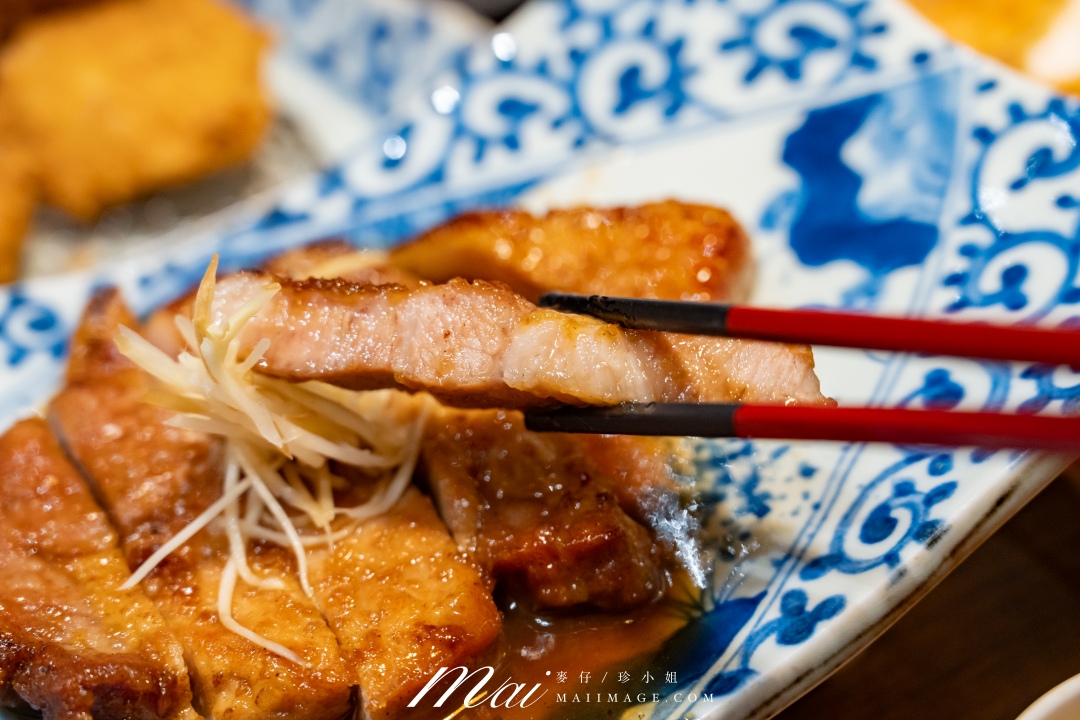 【桃園美食】靜岡勝政豬排大江店~2026大江購物中心排隊名店,全新推出三人套餐更超值。 【桃園美食】靜岡勝政豬排大江店~2026大江購物中心排隊名店,全新推出三人套餐更超值。