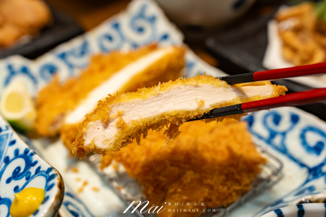 【桃園美食】靜岡勝政豬排大江店~2026大江購物中心排隊名店,全新推出三人套餐更超值。 【桃園美食】靜岡勝政豬排大江店~2026大江購物中心排隊名店,全新推出三人套餐更超值。