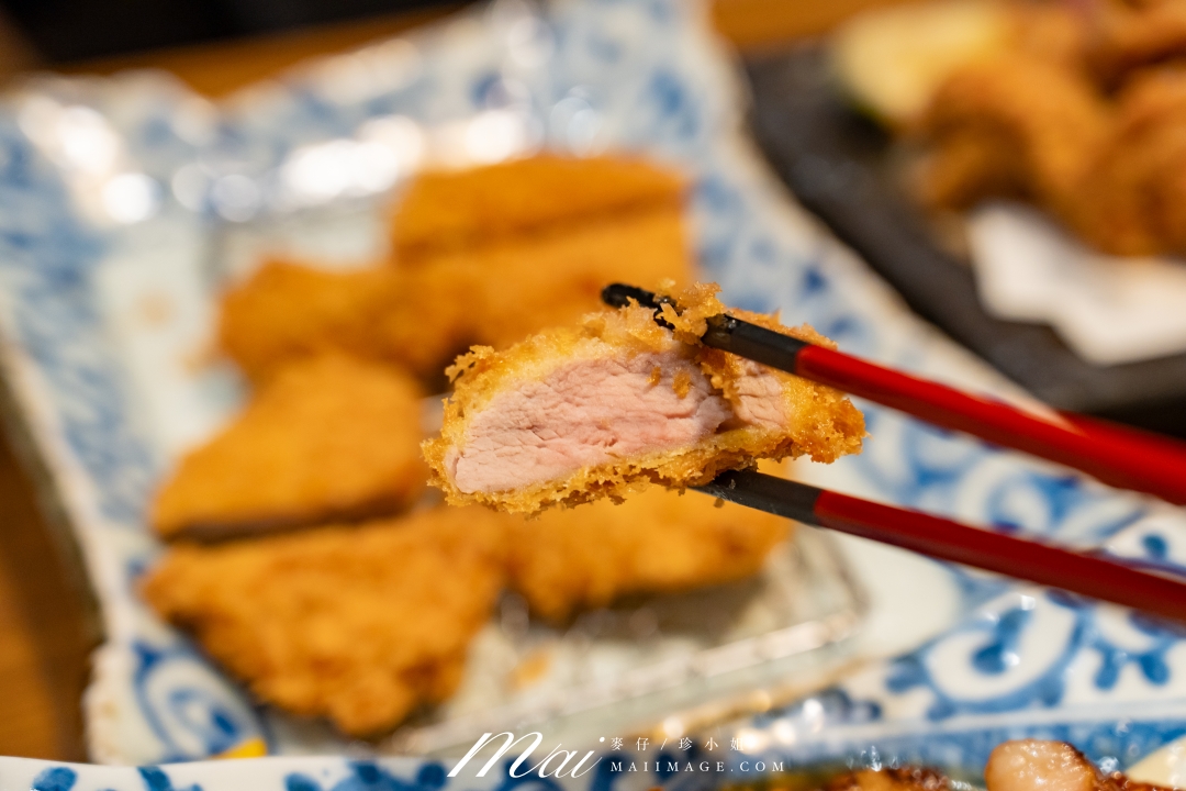 【桃園美食】靜岡勝政豬排大江店~2026大江購物中心排隊名店,全新推出三人套餐更超值。 【桃園美食】靜岡勝政豬排大江店~2026大江購物中心排隊名店,全新推出三人套餐更超值。