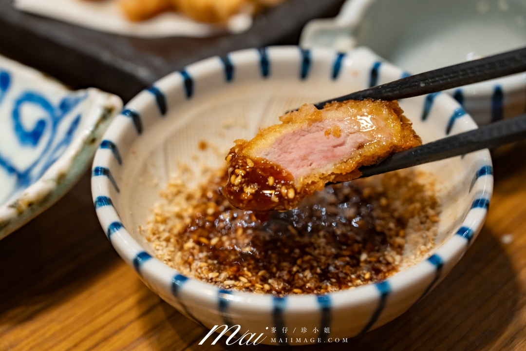 【桃園美食】靜岡勝政豬排大江店~2026大江購物中心排隊名店,全新推出三人套餐更超值。 【桃園美食】靜岡勝政豬排大江店~2026大江購物中心排隊名店,全新推出三人套餐更超值。