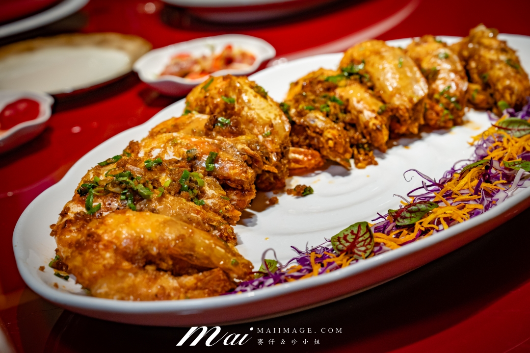 【台北美食】麟聚餐廳～連續兩年米其林一星經典粵菜！麟聚餐廳｜25000元桌菜開箱！玻璃脆皮小乳鴨、魚翅濃湯一品雞、油焗大虎蝦好銷魂、台北小巨蛋捷運美食