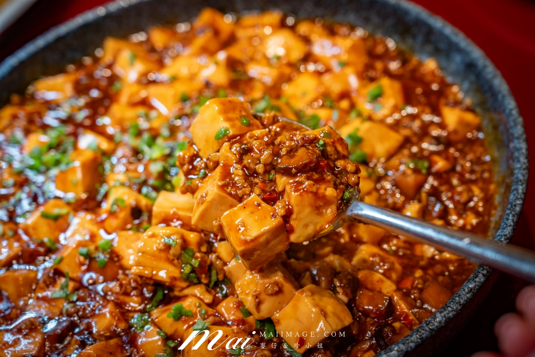 【台北美食】麟聚餐廳～連續兩年米其林一星經典粵菜！麟聚餐廳｜25000元桌菜開箱！玻璃脆皮小乳鴨、魚翅濃湯一品雞、油焗大虎蝦好銷魂、台北小巨蛋捷運美食