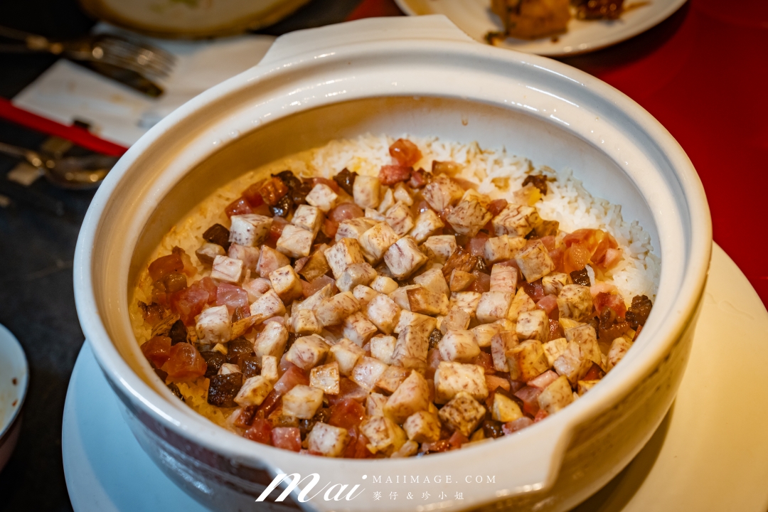 【台北美食】麟聚餐廳～連續兩年米其林一星經典粵菜！麟聚餐廳｜25000元桌菜開箱！玻璃脆皮小乳鴨、魚翅濃湯一品雞、油焗大虎蝦好銷魂、台北小巨蛋捷運美食