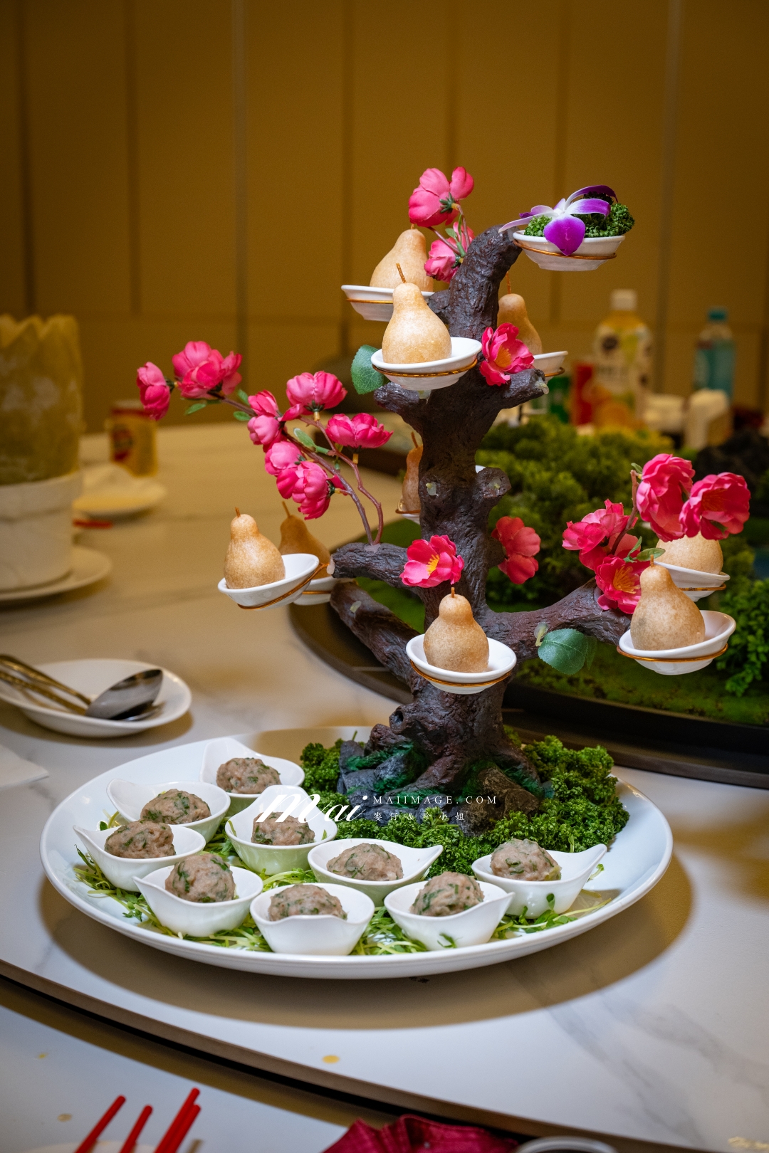【台北美食】水粵香~師大商圈必吃粵菜餐廳!全新推出預約制菜色,窯爐柴燒片皮鴨、冬瓜百寶金湯盅、蒜仔百花燒刺蔘,道道展現粵菜真功夫 【台北美食】水粵香~師大商圈必吃粵菜餐廳!全新推出預約制菜色,窯爐柴燒片皮鴨、冬瓜百寶金湯盅、蒜仔百花燒刺蔘,道道展現粵菜真功夫