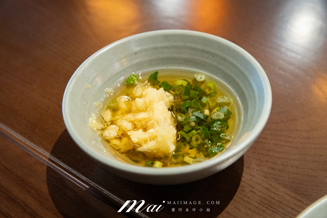 【台北美食】大隊長老火鍋|台北中山區重慶麻辣鍋,九宮格牛油全紅鍋超過癮,香菜嫩牛肉、九宮戰盤必點 【台北美食】大隊長老火鍋|台北中山區重慶麻辣鍋,九宮格牛油全紅鍋超過癮,香菜嫩牛肉、九宮戰盤必點