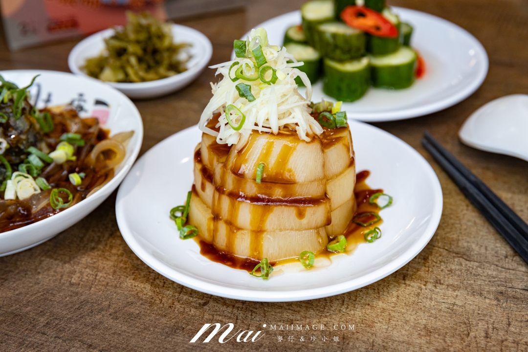 【台北美食】肚康炙燒牛肉麵天津店～牛肉麵節得獎名店！中山站必吃炙燒牛肉麵、清燉、番茄三種湯頭一次滿足。捷運中山站牛肉麵推薦