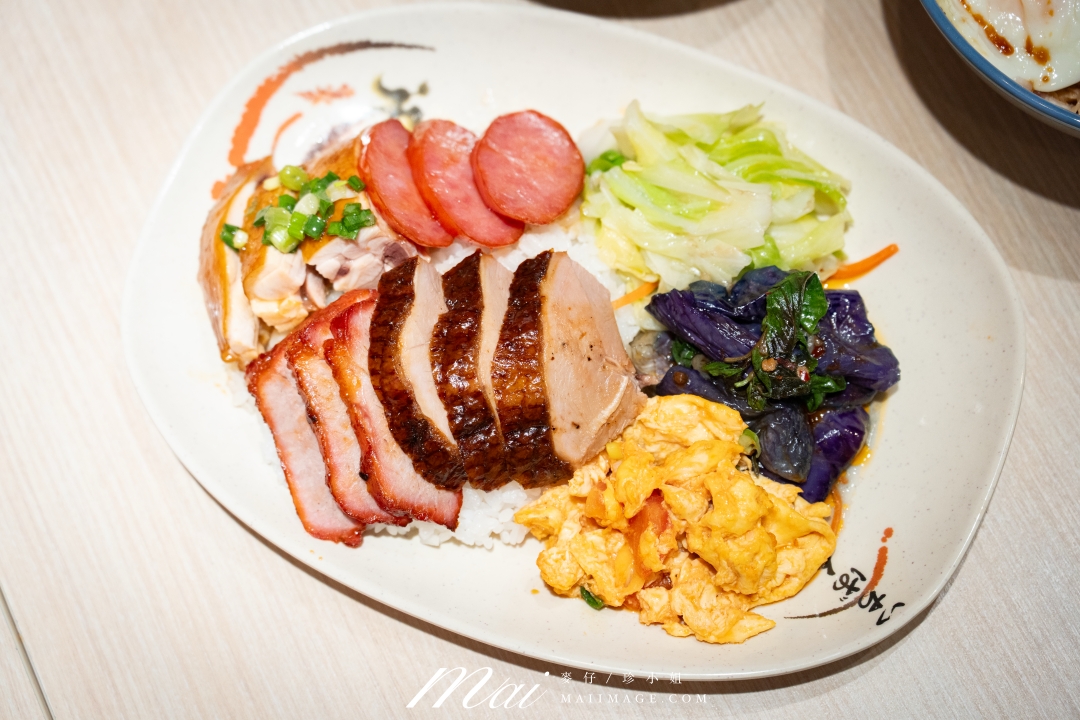 【台北美食】龍記港式燒臘粥麵～松江南京美食推薦！百元黯然銷魂飯、叉燒油雞必吃，台北超人氣排隊燒臘