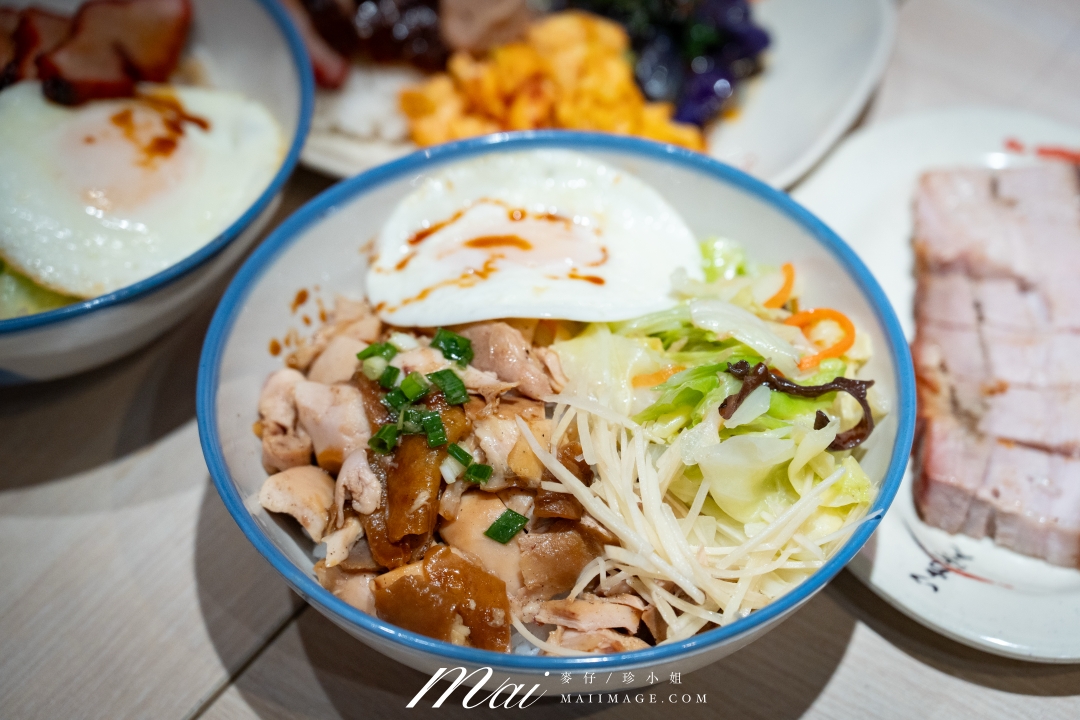 【台北美食】龍記港式燒臘粥麵～松江南京美食推薦！百元黯然銷魂飯、叉燒油雞必吃，台北超人氣排隊燒臘