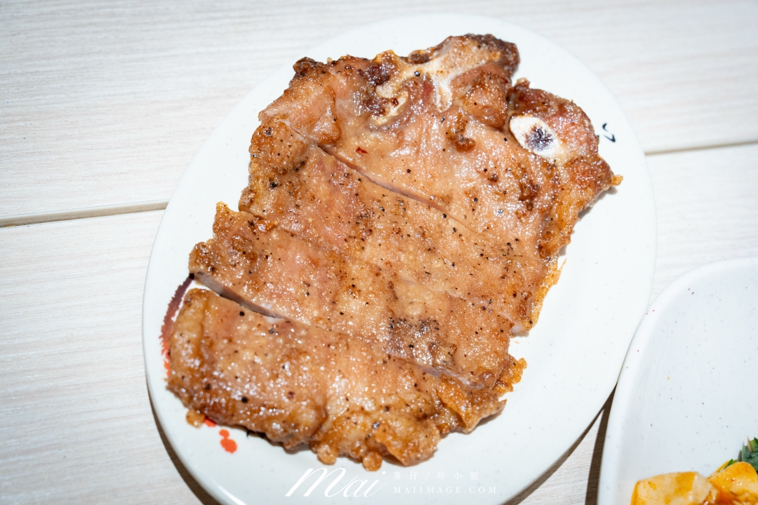 【台北美食】龍記港式燒臘粥麵～松江南京美食推薦！百元黯然銷魂飯、叉燒油雞必吃，台北超人氣排隊燒臘