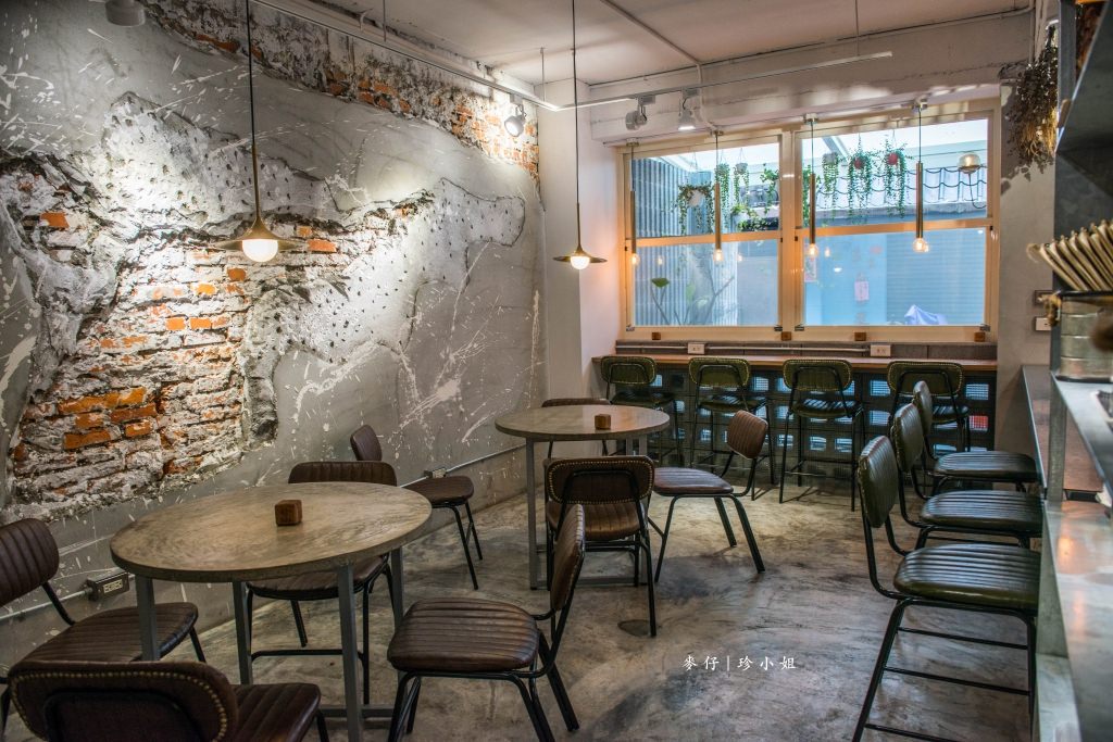 全新改版的鄰居家NEXT DOOR Cafe永康店 x 結合廢嶇磚瓦大理石元素於一身的特色早午餐 x 永康商圈美食