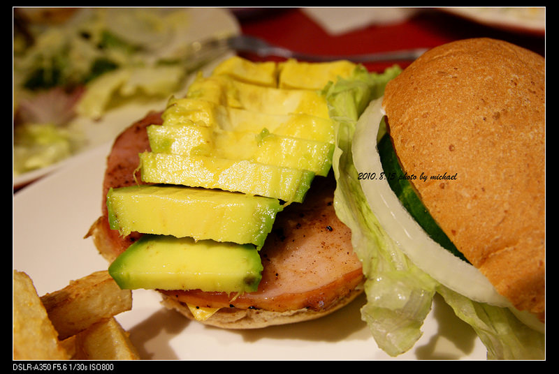 (食記) 2010.8.15 NEMO漢堡 / 吃了會和浩克一樣頭好壯壯(北市)